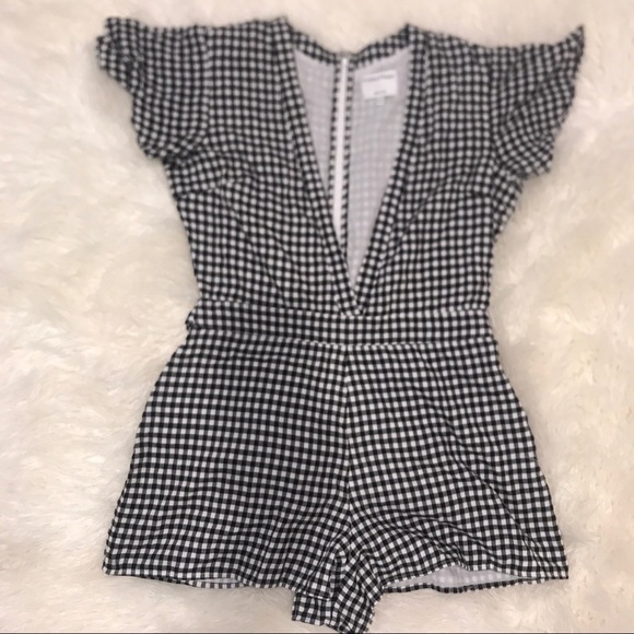 Gingham Privacy please romper - Picture 3 of 7